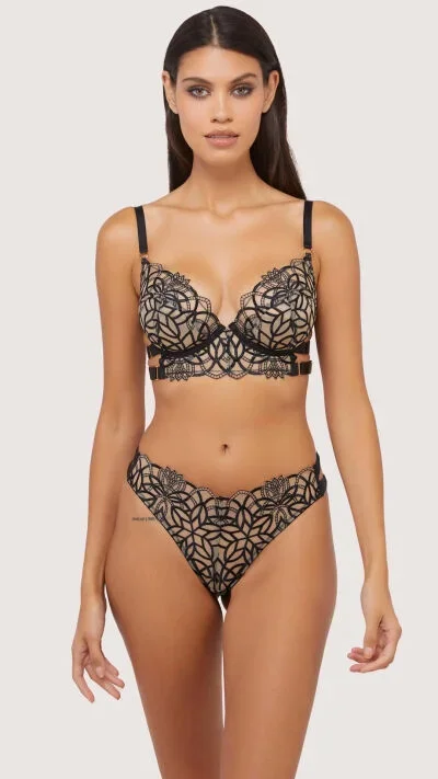 Aisha Thong Schwarz
