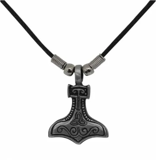 Anhänger – Hammer mit Triquetra