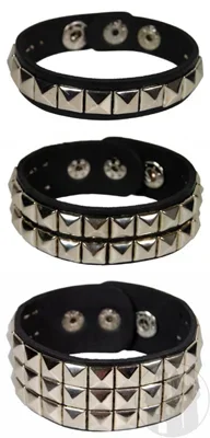 Armbänder mit Pyramiedennieten (Version: II)