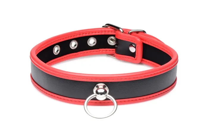 Auffälliges Halsband mit O-Ring – Schwarz/Rot