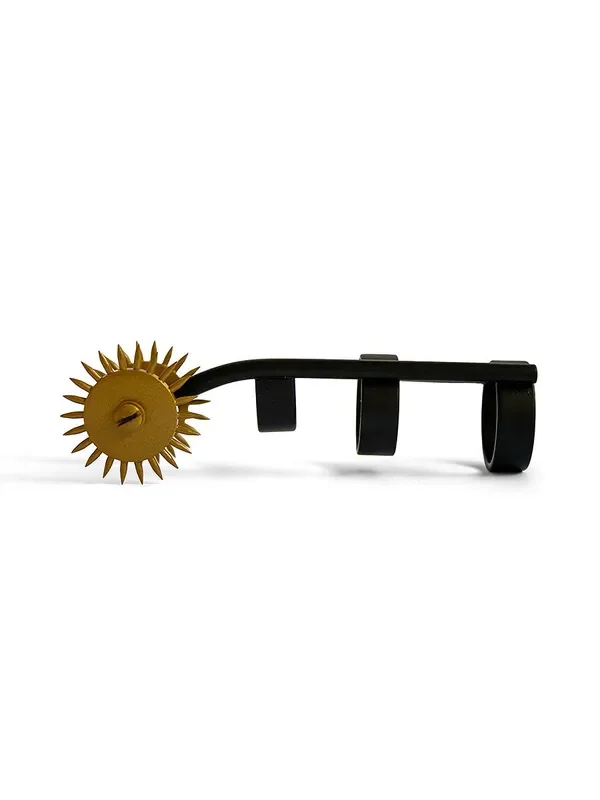 Black Label Cat Nail Double Pinwheel Nervenrad, schwarz/gold