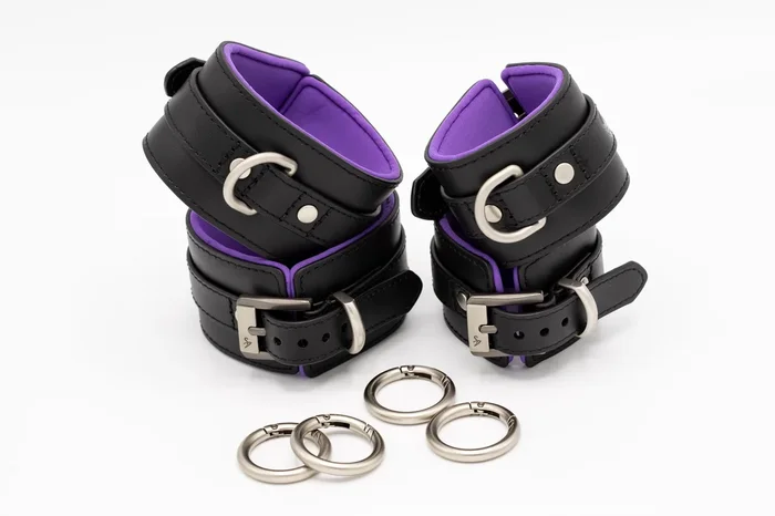 Black Swan – Fessel-Set ‚Black Purple‘