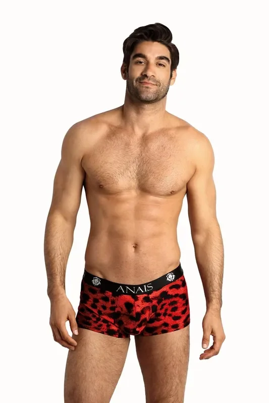 Boxer im Leo-Look
