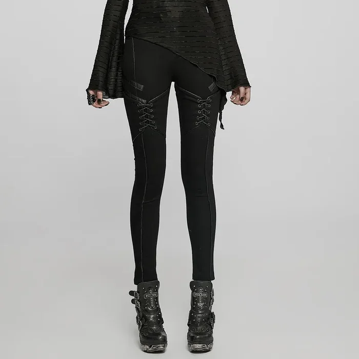Dark Punk Jeans mit lederähnlichen Stoffeinsätzen
