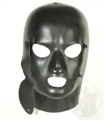 Disziplin – Latex Maske I