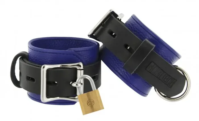 Exklusive Lederhandfesseln – ‘Black ‘n‘ Blue‘
