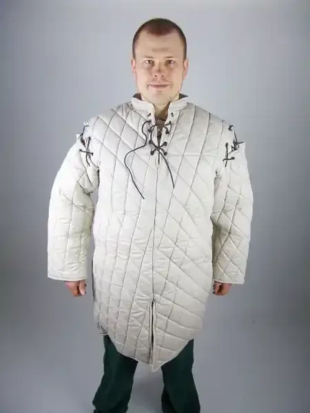 Gambeson mit abnehmbaren Ärmeln