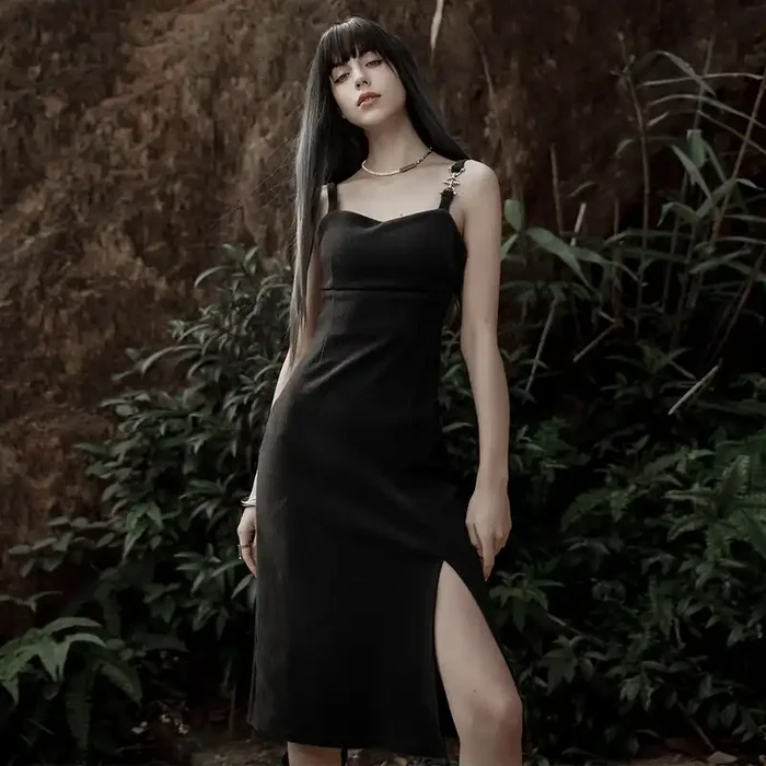 Gothic-Midikleid mit Sweetheart-Halslinie