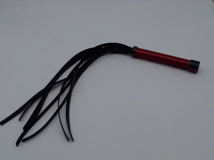 Gummipeitsche mit Carbon Griff