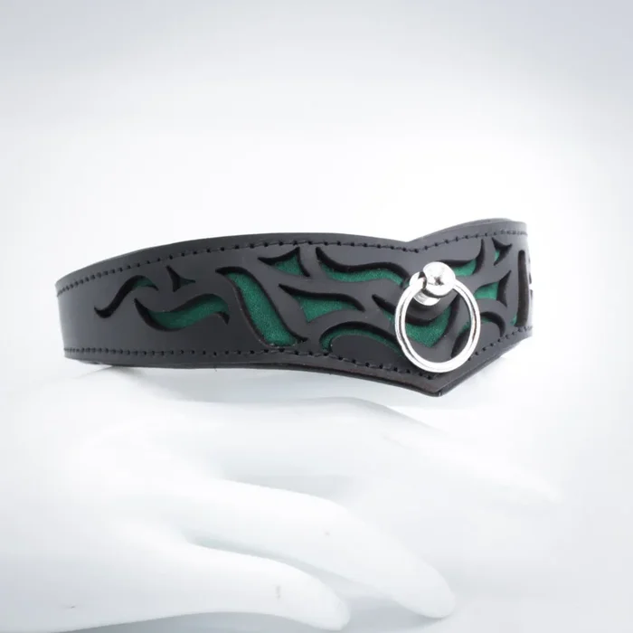 Halsband „incision No. 7“ M grün (37,5-42 cm) – penumbra