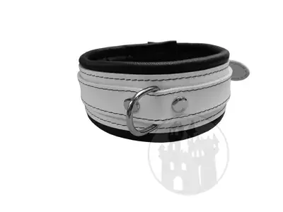 Halsfessel weiß mit D-Ring