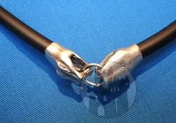 Halskette Schlangenköpfe