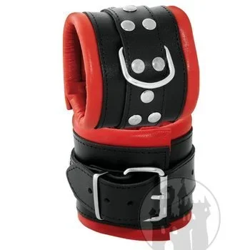 Handfessel breit rot mit massiven D-Ringen