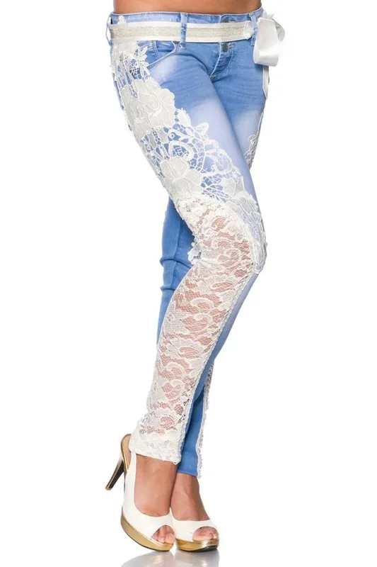Jeanshose mit Spitze