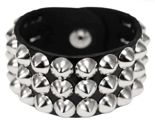 Kunstlederarmband mit drei Reihen Spitznieten