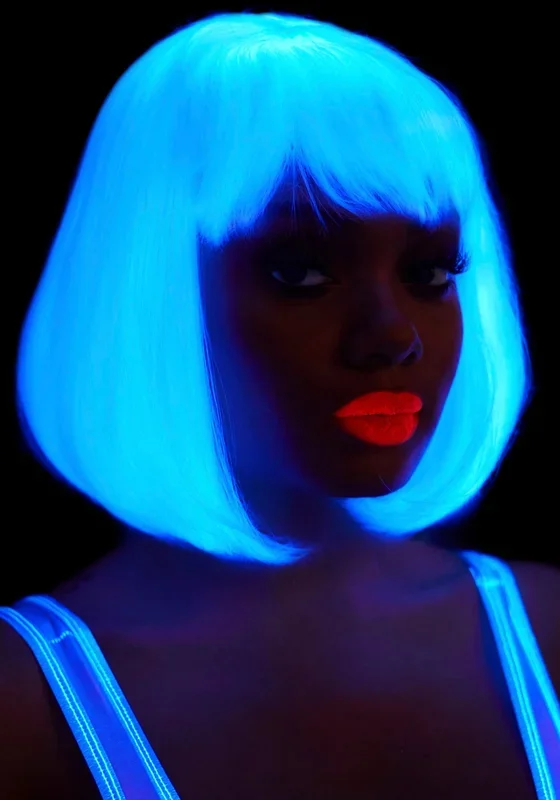 Kurze Bob Perücke ‚Glow-in-the-Dark‘