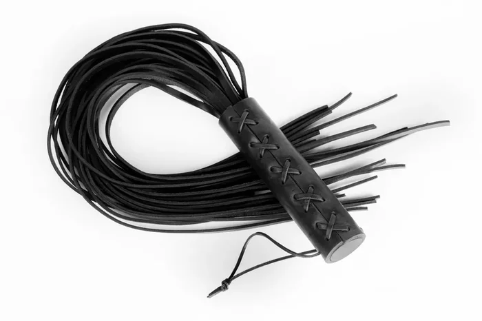 Leder-Flogger mit Schnürung