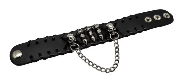 Lederarmband mit Patronen und Kette