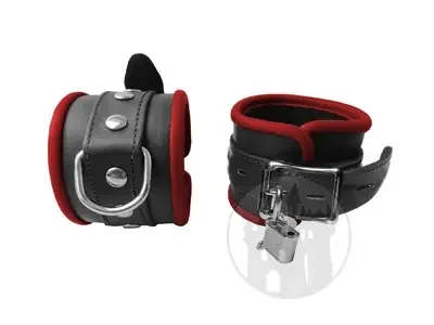 Lederhandfessel – rot