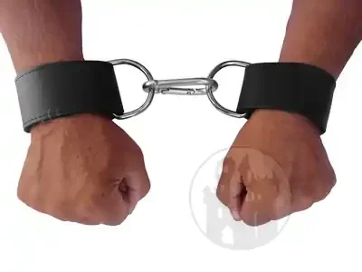 Lederhandfessel – schwarz