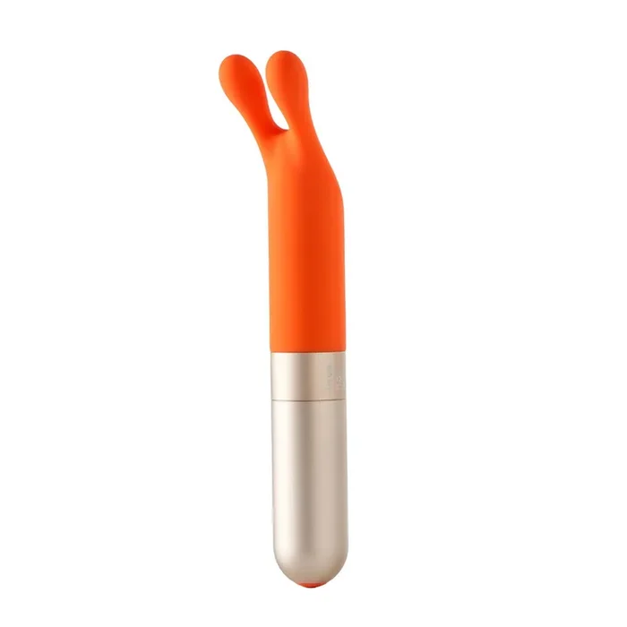 Love Not War – Laska Orange