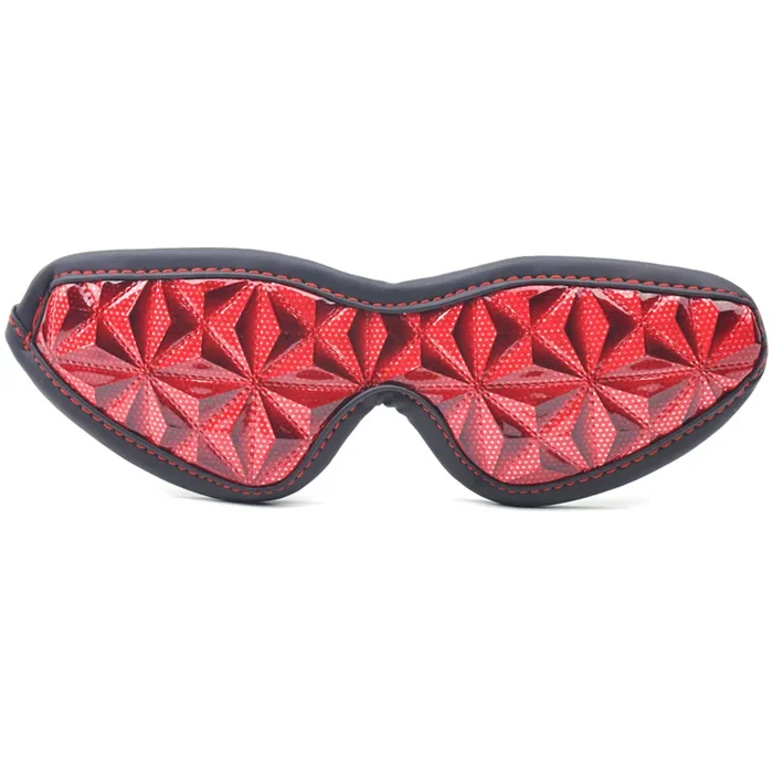 Maske mit Musterung