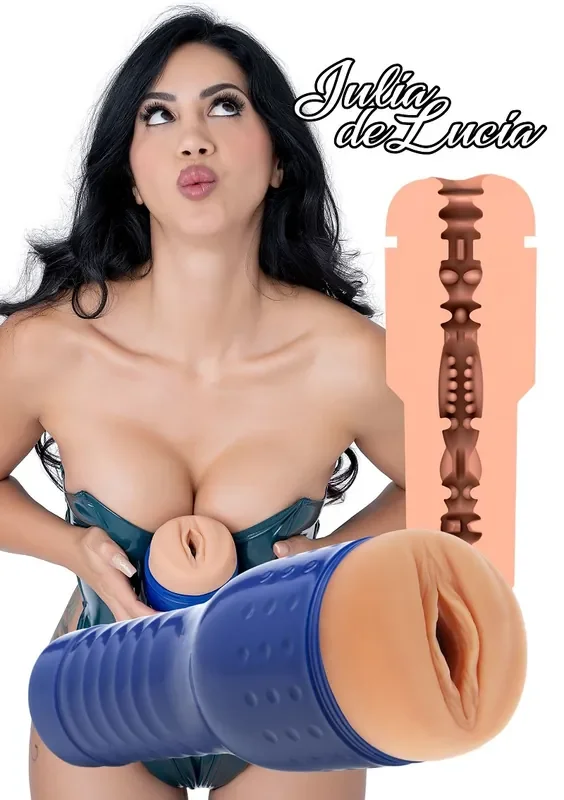 Masturbator Julia de Lucia Pussy