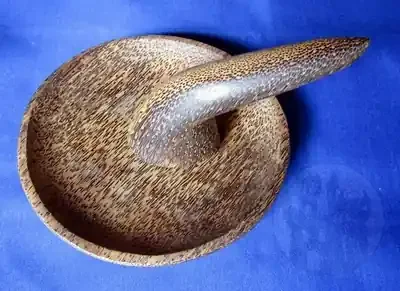 Mörser & Stößel aus Palmholz