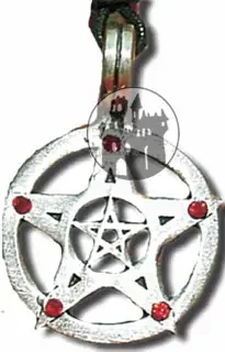 Pentagramm mit roten Steinen