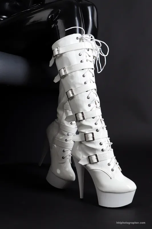 Plateau High Heels Stiefel weiß mit Schnallen (High Heel Größe 10 – Gr. 40)