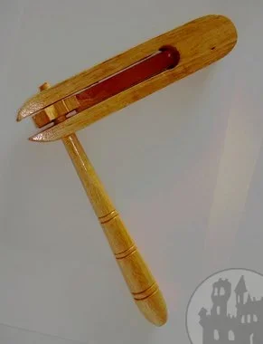 Rätsche aus Holz
