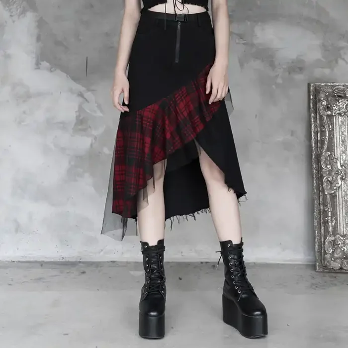 Rock mit asymmetrischem High-Low-Saum