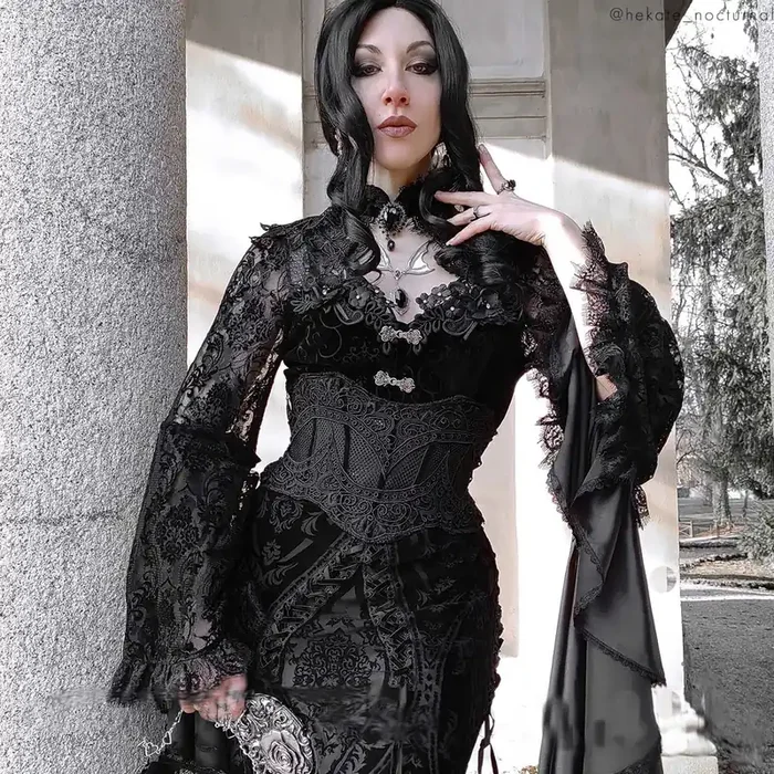 Romantic-Gothic-Spitzenkorsett