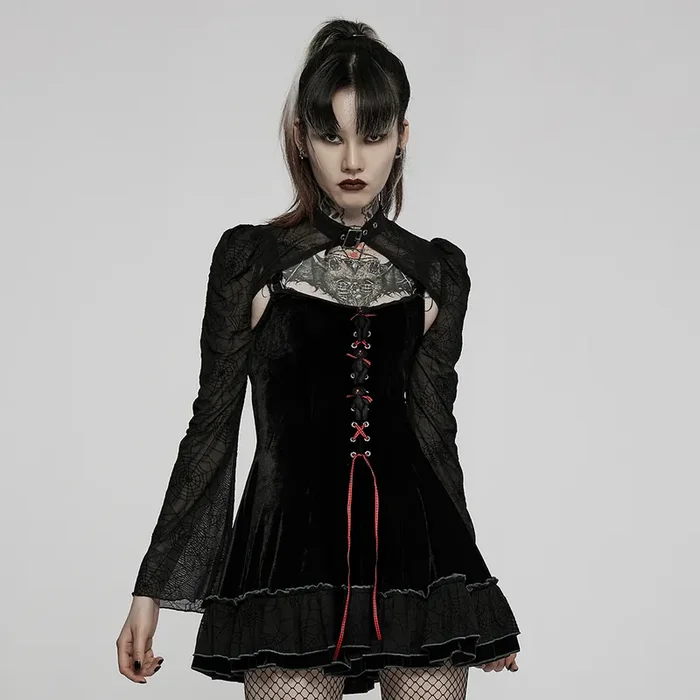 Samtkleid mit Gothic-Lolita-Ästhetik