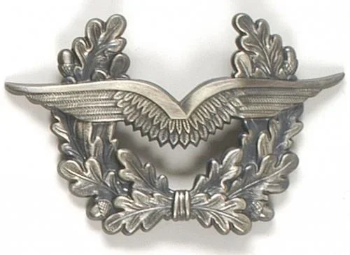 Schirmmützenabzeichen ‚orig. Bw Metall Luftwaffe‘
