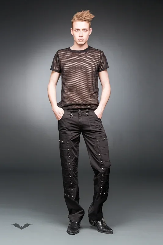 Schwarze Hose mit kleinen Nieten