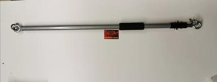 Spreizstange extrem bis 180cm, bei Bewegung spannt sie sich