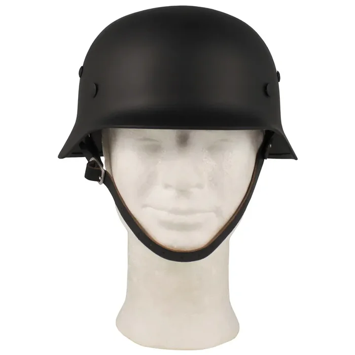Stahlhelm ‘WW II‘ – mit Lederinnenteil
