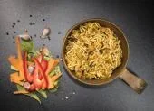 Tactical Foodpack Gemüsewok mit Spaghetti