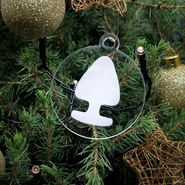 Transparente Christbaumkugel Plug graviert – penumbra