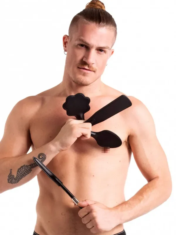 Vegan Quad Crop Gerte mit 4 Spitzen, schwarz