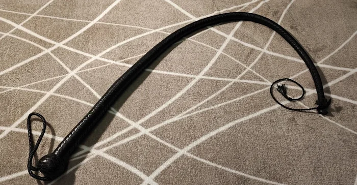 Whip mit Schnur 130cm